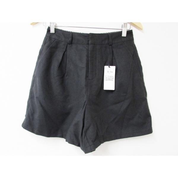 E hyphen wolrd gallery TRフラノタック ショートパンツ チャコールグレー フ...