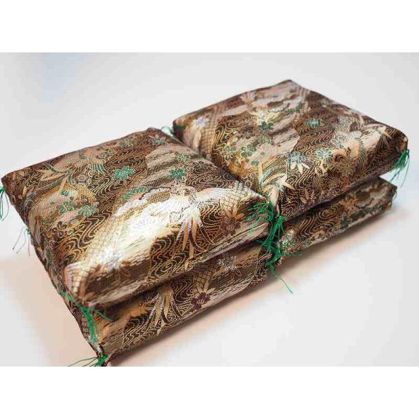 【結】新品未使用品◆綿入り　座卓用正方形座布団４枚組　16ｃｍ角　桐生特上金襴C◆【メール便対応可】