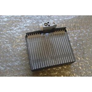 ランドローバー ディフェンダー 2.4TDCiフューエルベーパーバルブ 2007