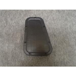 ランドローバー ディフェンダー マッドフラップ 右後 110用