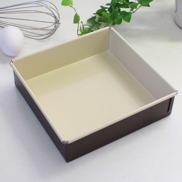 ラフィネ(raffine) ふっ素加工スクエアケーキ焼型 18cm 爆買