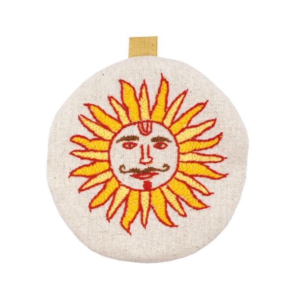 ミラー刺繍 ミニまるポーチ 太陽（ナチュラル）（メール便対応）