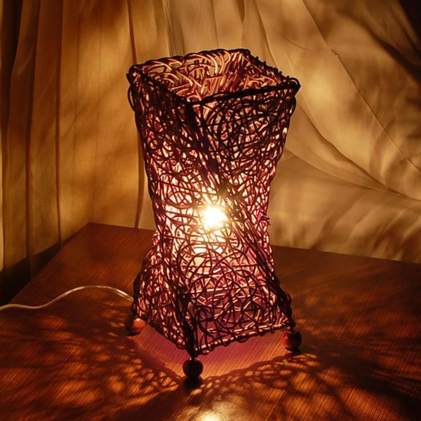 アジアン照明 ラタン 編まれた ツイスト型 アジアン ランプ 10065