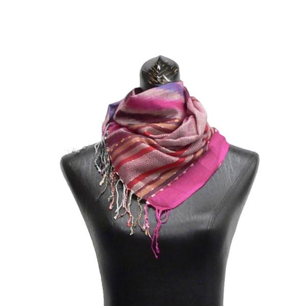 大胆なイカット柄が印象的。イカット柄スカーフ / インド製 / メール便対応 / IS07-S131