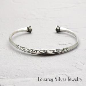 トゥアレグ バングル シルバー エボニー 黒檀 Touareg Tuareg Silver ハンドメイド レディース 女性 プレゼント ギフト｜asiansilver