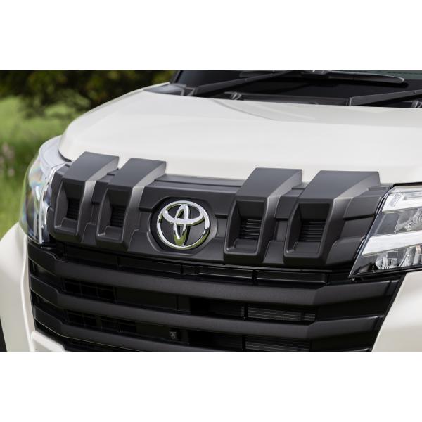 model LM フロントフードガーニッシュ