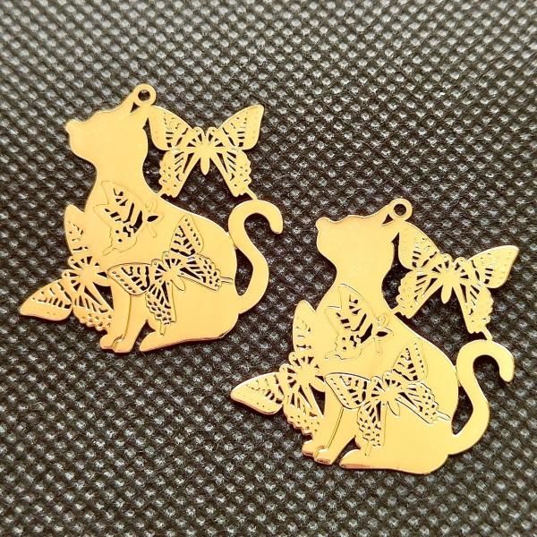 透かしメタルチャーム　蝶々と猫　2枚　薄型　銅99％製