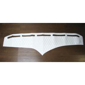 パーフェクトクオン用 ダッシュマット ホワイト : トラックショップ