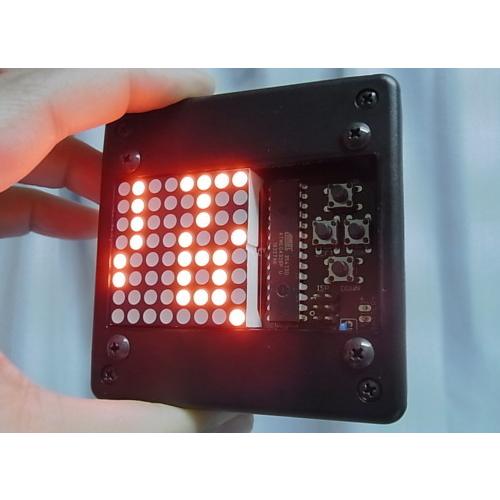 流れるLED文字盤（赤）　樹脂ボックス　電池ボックス貼り付け単発仕様（タカチTW8-2-8B使用）