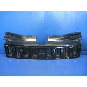 デリカＤ5 DBA-CV4W ラジエータグリル X24   7450A364