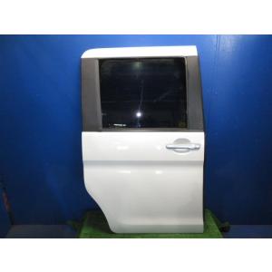 タント DBA-LA600S 右リアドア W24   67003-B2210