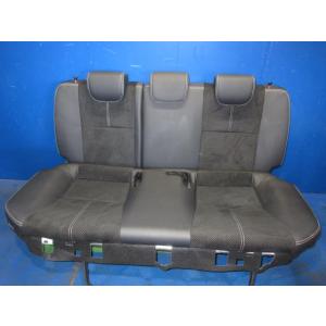 アクア DAA-NHP10 Rシート 082