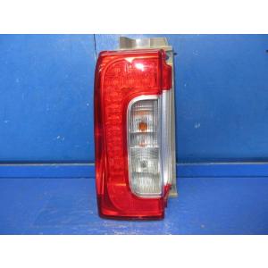 タント DBA-LA600S 左テールランプ R67 コイト 220-51391 81561-B23...