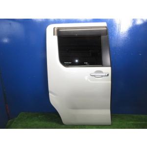 ウェイク DBA-LA700S 右リアドア W24   67003-B2230