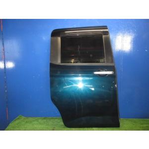 タンク DBA-M900A 右リアドア B82   67003-B1101