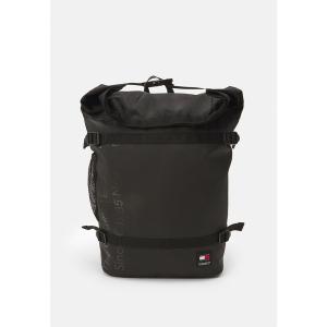 トミーヒルフィガー バックパック・リュックサック メンズ バッグ DAILY ROLLTOP BACKPACK - Rucksack - black｜asty-shop2