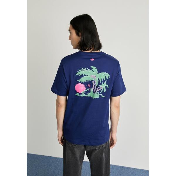 アディダスオリジナルス Tシャツ メンズ BADGE TEE - Print T-shirt - d...