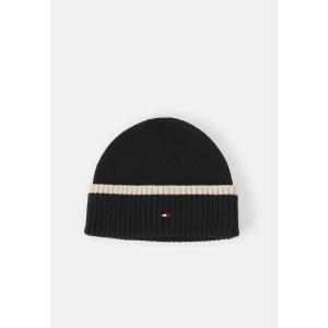 トミー ヒルフィガー 帽子 メンズ アクセサリー BLOCK FLAG SHORT BEANIE UNISEX - Beanie - black / cashmere creme｜asty-shop2