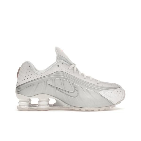 Nike ナイキ レディース スニーカー Nike Shox R4 White Metallic S...