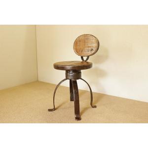 チーク古木自然杢凹凸 オールドチーク 古材・車輪鉄枠丸形回転椅子