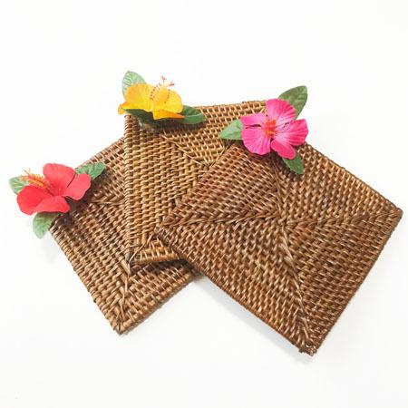 ラタン スクエア コースター ハイビスカス シングル〈 レッド ピンク オレンジ 〉 メール便対応可...