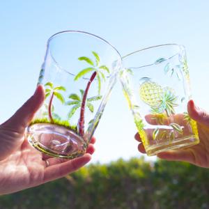 ハワイアン アクリル タンブラー S〈ヤシ柄 パイナップル柄〉ビア グラス ビア カップ アロハ マ...