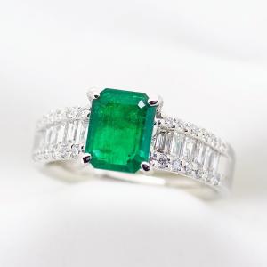 マルチカラー エメラルド ルビー サファイア 指輪 リング 0.3ct Pt100