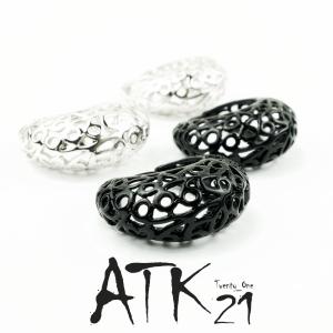 透かしモチーフ フープピアス 18G シルバー ブラック 上品 リッチ エスニック レディース アクセサリー｜atk21