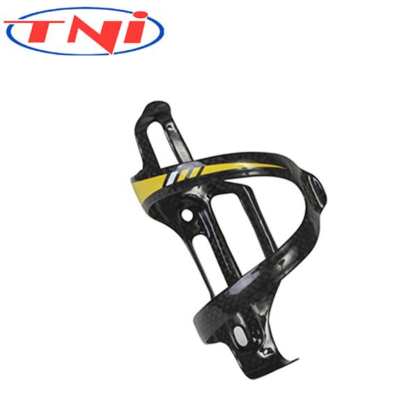 TNI (ティーエヌアイ) Right Hug カーボンボトルケージ ブラック(イエローステッカー)