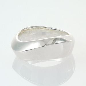 リング 指輪 シルバー 近未来 最大巾7ミリ