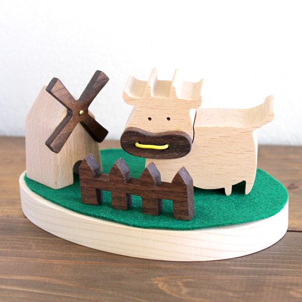 木製　ほのぼ〜の牧場　牛　丑　うし　干支の置物　2021年　幼児 知育 置物 インテリア 正月飾り　...