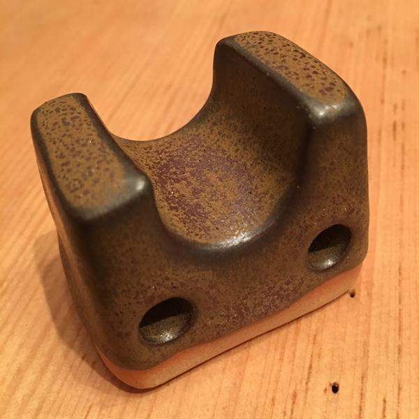 幸仙　DSQ-TNZW-KS　丹沢/柿渋（1個・茶色・凹型）　信楽焼オリジナルインシュレーター　DS...