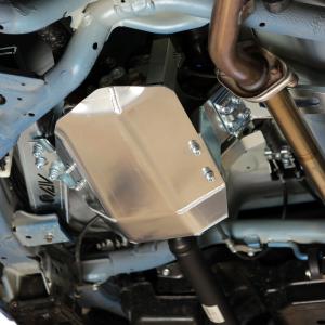 jb23 ジムニー　アピオ　ゲジゲジくん　助手席側 APIO 「サイドステップ ゲジゲジくん 助手席側」ジムニーJB23W用