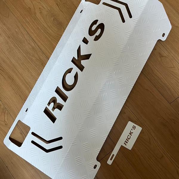 リミテッドチトセ RICK'S スキッドプレート アルミ製ウレタン塗装 [ホワイト] (板厚2.5m...