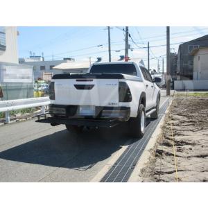 Global Tight（グローバルタイト）トヨタ 新型ハイラックス125系用
