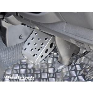 ESSEX（エセックス） ビレット フットレスト ハイエース ナロー用 1型