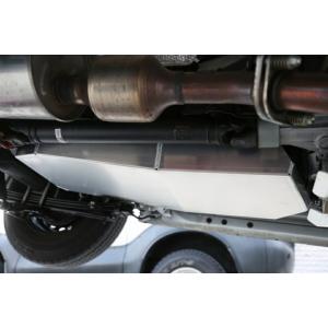 MOTORAGE モトレージ タンクガード TOYOTA ハイエース200系 標準ボディ 4WD車 4型/5型 ディーゼル車