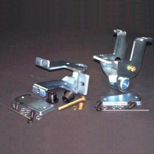 プロスタッフ ZEAL ハンガーダウンブラケット リア ランドクルーザー70 HZJ/PZJ/BJ系...