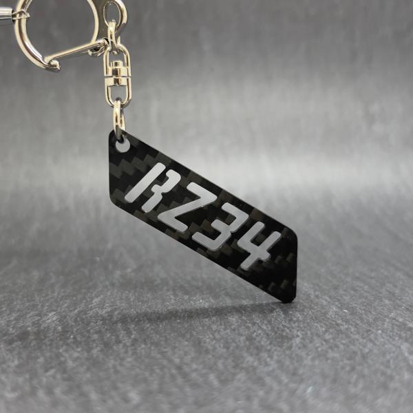 ドライカーボン 型式 キーホルダー  S30/Z31/Z32/Z33/Z34/RZ34 フェアレディ...
