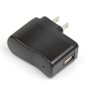 200円ぽっきり 送料無料 USB ACアダプタ iPod/iPad/iPhone ACアダプター コンセント AC充電器  パソコンを使わず簡単充電！USBポート用 AC充電器  余裕の2A｜autopartscenternext