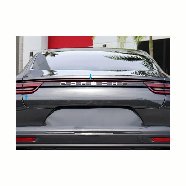 【ポルシェ純正】ポルシェ 971パナメーラ センター リア ライト 左 RHD 971945207D