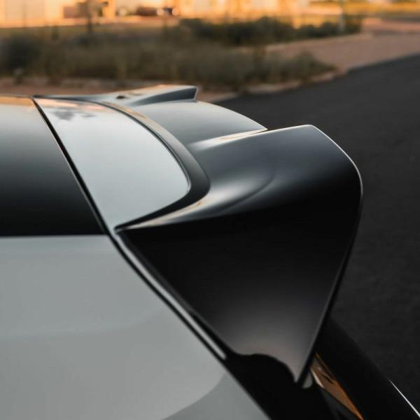 フォルクスワーゲン ゴルフ7GTI／R EVO-1 グロスブラック・リアスポイラー【ZAERO DE...