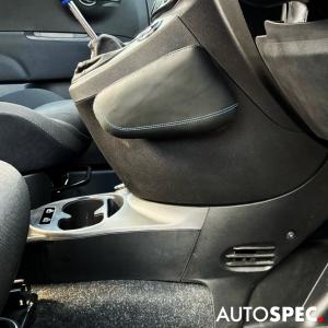 アバルト（ABARTH） ニーパッド アルカンターラ ブラック ステッチ 500