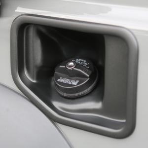 ジムニーフューエルインナーカバー　JB64 JB74用 アピオ製　付属品付き APIO（アピオ） ジムニー ジムニーシエラ JB64 JB74 ABSフューエル