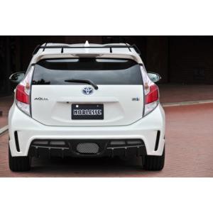 993324 TOYOTA アクア NHP10 リアバンパー 前期・中期 参考品番：52159