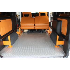 ボディライン NV350キャラバン E26 エンジンフードカバーセット