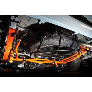 ハイエース200系 (スーパーロング)ユーアイビークル製リアスタビライザー ユーアイビークル ハイエース 200系 2WD/4WD用 リア追加スタビライザー