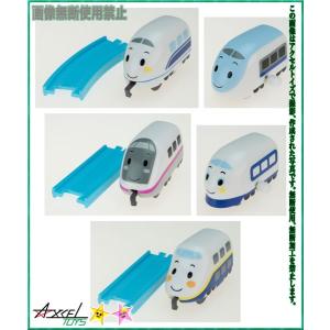 カプセルプラレール　サンリオ・シンカンセン　車両５種セット