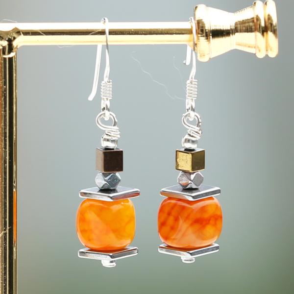 アランベイ　キュービックジルコニアアガット　ピアス　オレンジ