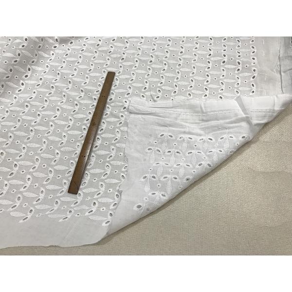 コットン　レース　穴あき　ホワイト　ローン地　葉っぱ柄　ブラウス　子供用ワンピース　夏ふとんカバー　...